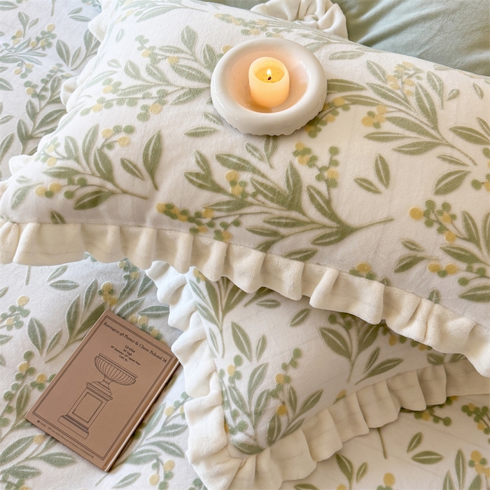 91家纺网 家纺一手货源 找家纺 潘朵拉家纺 2025立体着色雕花系列牛奶绒四件套 叶韵-绿