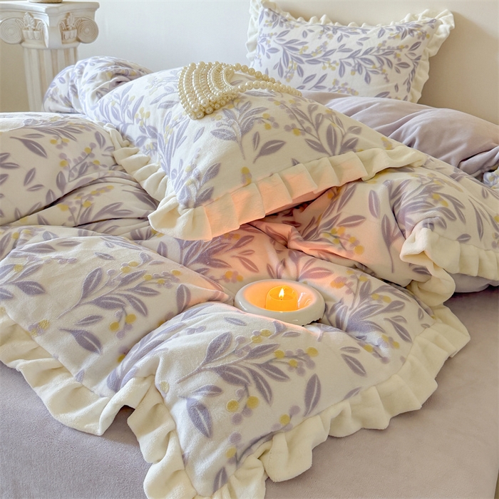 91家纺网 家纺一手货源 找家纺 潘朵拉家纺 2025立体着色雕花系列牛奶绒四件套 叶韵-紫