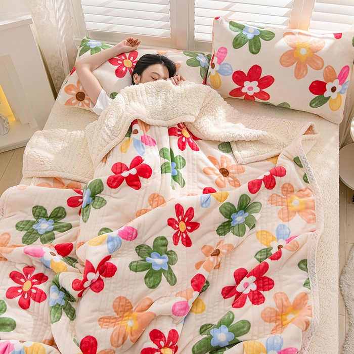 91家纺网 家纺一手货源 找家纺 圣靓 2025新款牛奶绒羊羔绒双层毛毯 花漾色彩