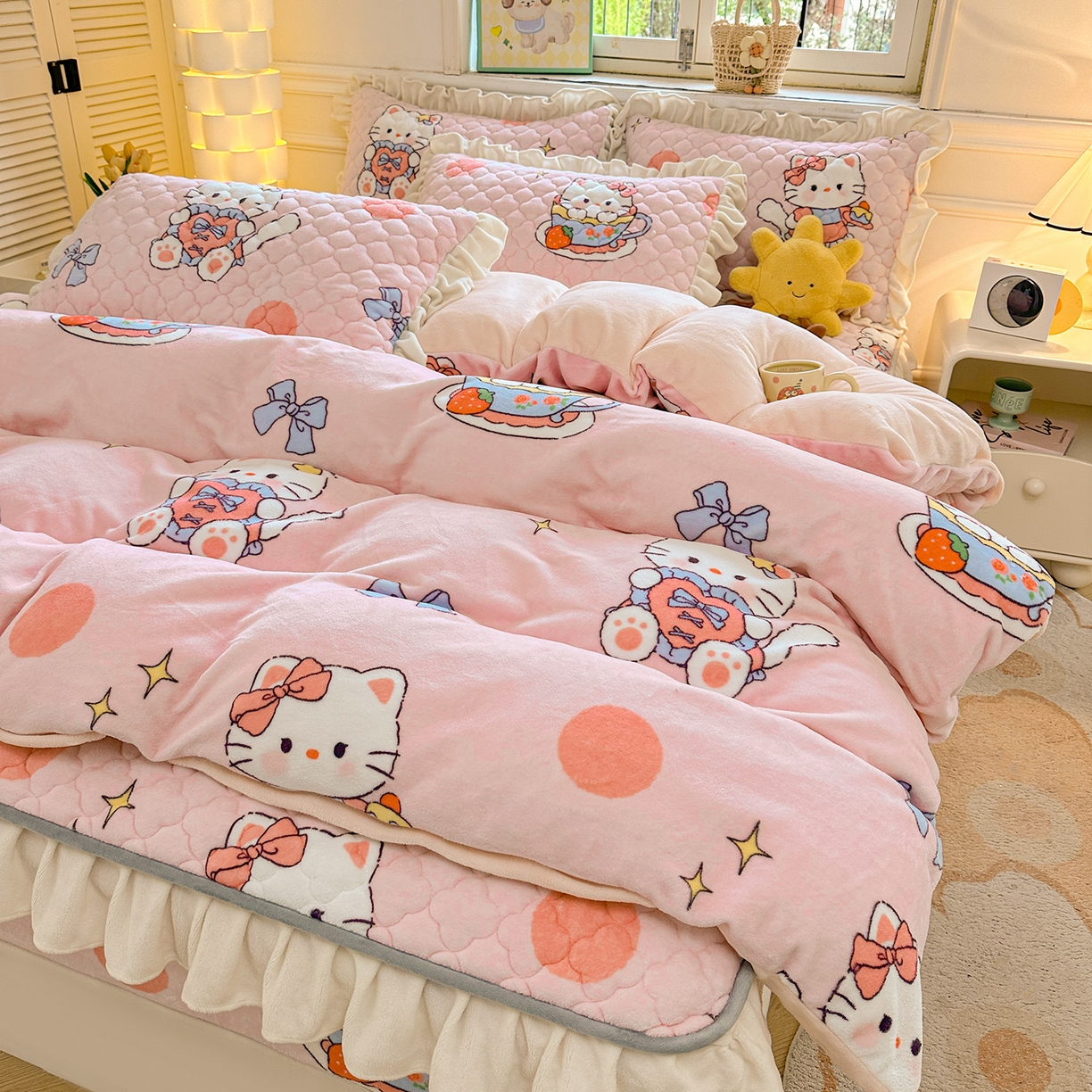 91家纺网 家纺一手货源 找家纺 （总）康纳利 2024新款A类抗菌加厚牛奶绒夹棉花边款床笠看搭配同款四件套提供买家秀