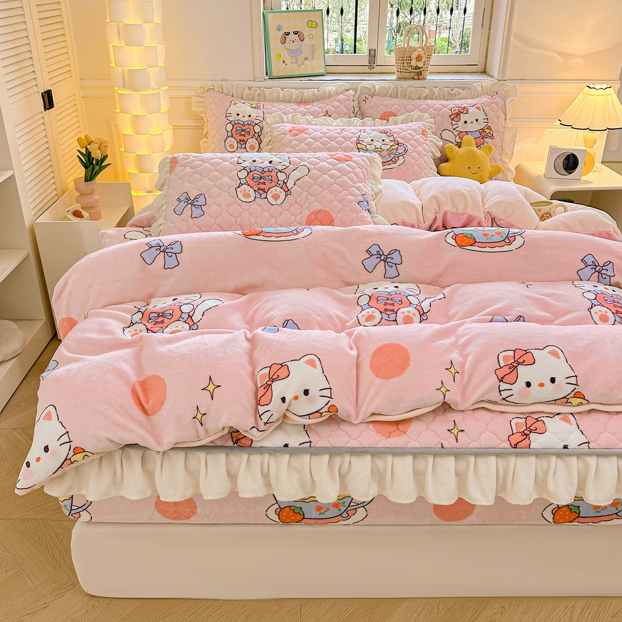 91家纺网 家纺一手货源 找家纺 （总）康纳利 2024新款A类抗菌加厚牛奶绒夹棉花边款床笠看搭配同款四件套提供买家秀