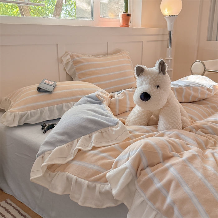 91家纺网 家纺一手货源 找家纺 （总）潘朵拉家纺 2025条纹花边牛奶绒四件套