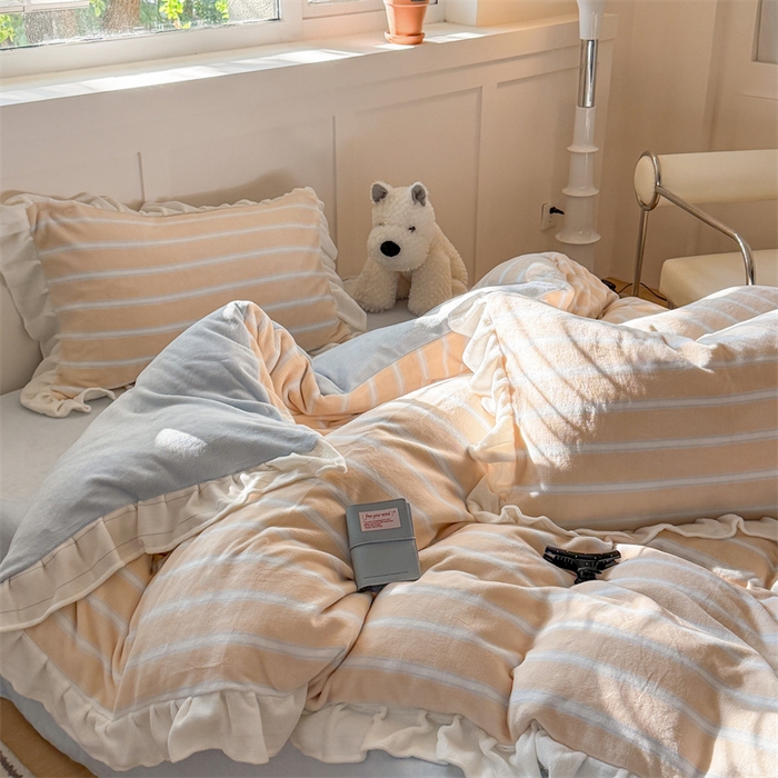 91家纺网 家纺一手货源 找家纺 （总）潘朵拉家纺 2025条纹花边牛奶绒四件套