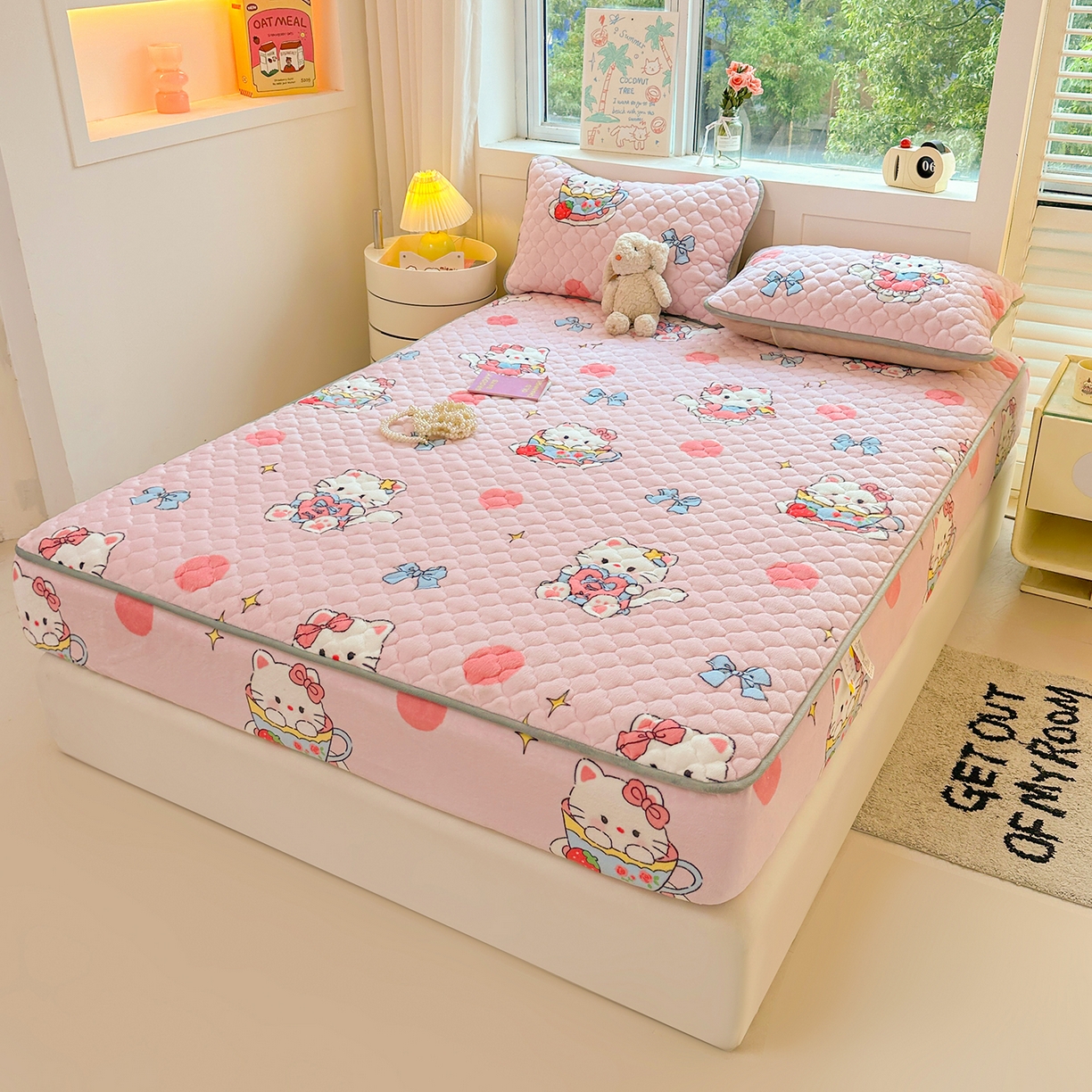 91家纺网 家纺一手货源 找家纺 康纳利 2024新款A类抗菌加厚牛奶绒印花夹棉包边床笠可搭配同款四件套提供买家秀 甜心猫咪