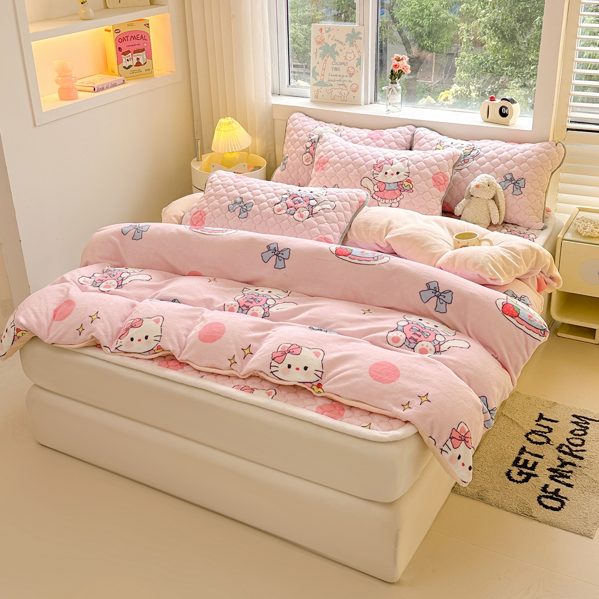 91家纺网 家纺一手货源 找家纺 康纳利 2024新款人气款A类牛奶绒印花夹棉床垫 甜心猫咪