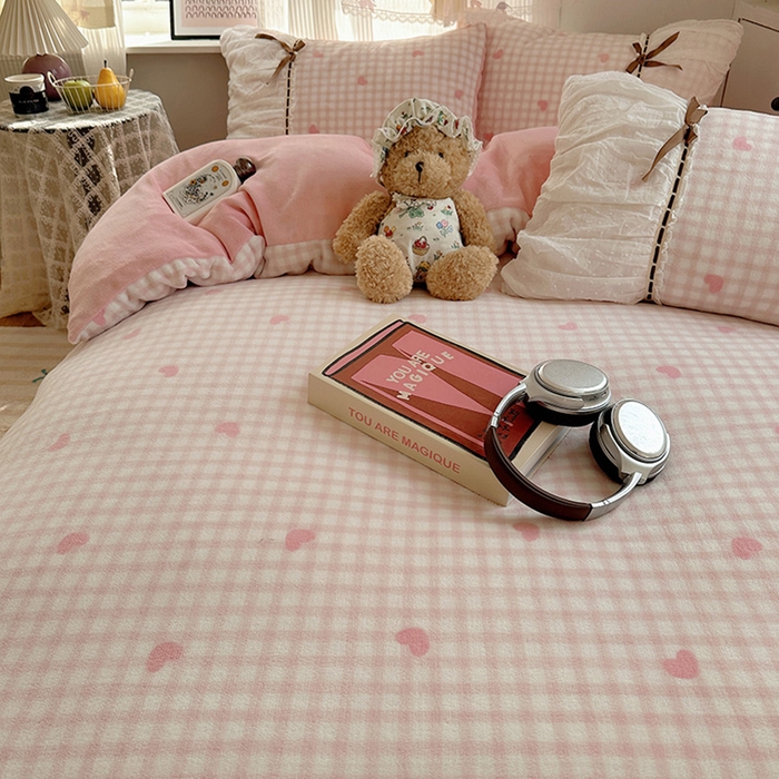 91家纺网 家纺一手货源 找家纺 （总）瑞莱 2025冬季创意花边A类牛奶绒四件套套件