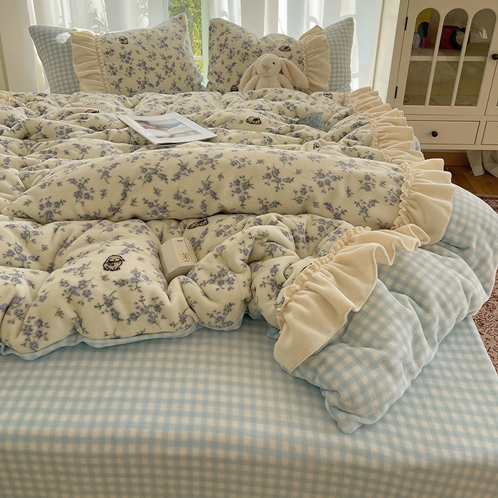 91家纺网 家纺一手货源 找家纺 （总）瑞莱 2025冬季创意花边A类牛奶绒四件套套件