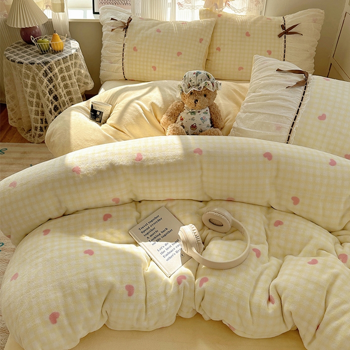 91家纺网 家纺一手货源 找家纺 （总）瑞莱 2025冬季创意花边A类牛奶绒四件套套件