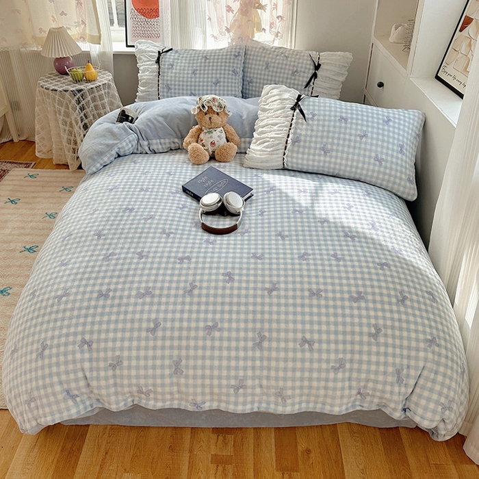 91家纺网 家纺一手货源 找家纺 瑞莱 2025冬季创意花边A类牛奶绒四件套套件 蓝蝴蝶结