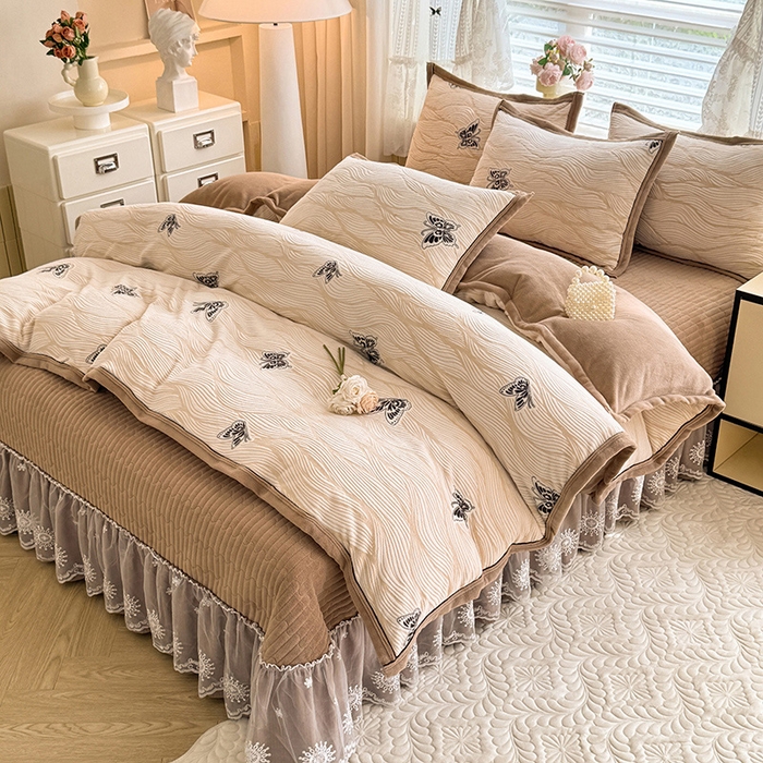 91家纺网 家纺一手货源 找家纺 （总）韩约家纺 2025新款雕花牛奶绒法式床盖款四件套