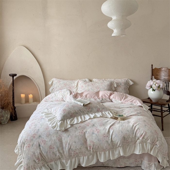 潘朵拉家纺 2025全消光牛奶绒数码印花款四件套 粉樱轻梦