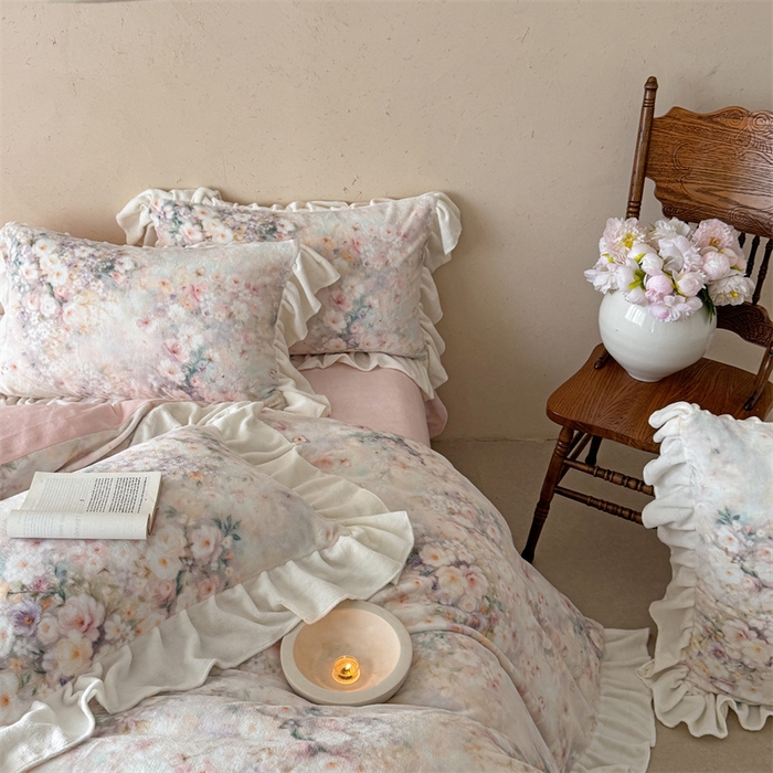 91家纺网 家纺一手货源 找家纺 潘朵拉家纺 2025全消光牛奶绒数码印花款四件套 梦屿繁花