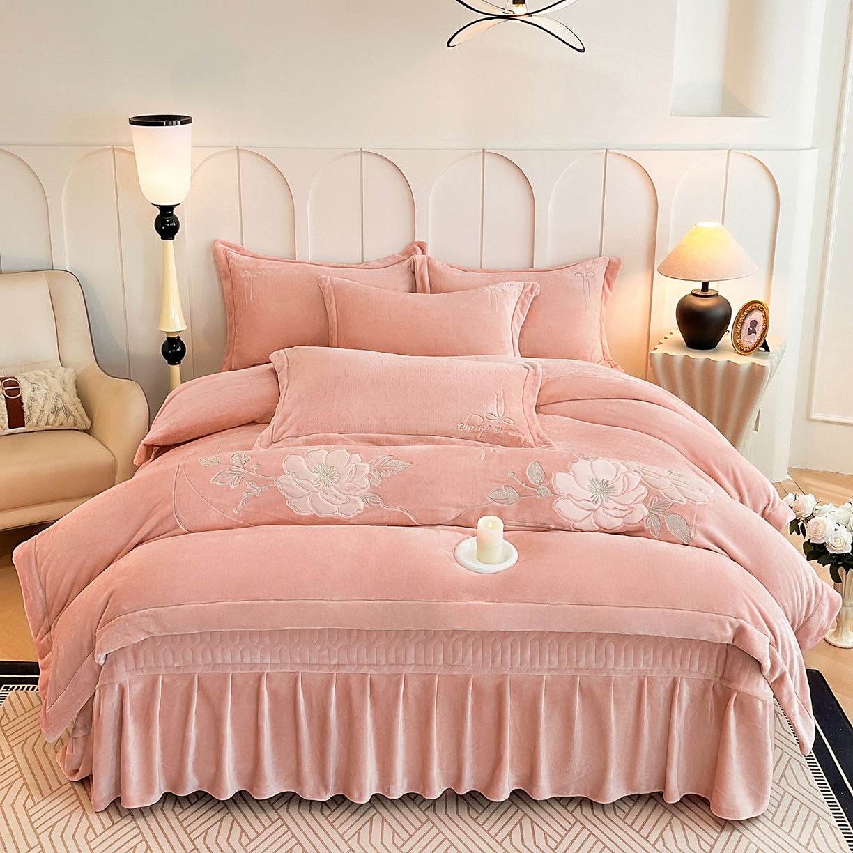 孟鑫家纺 2025新款230克高克重宽边一字绣牛奶绒贴布绣花四件套床盖款-绣语清风 绣语清风-豆沙