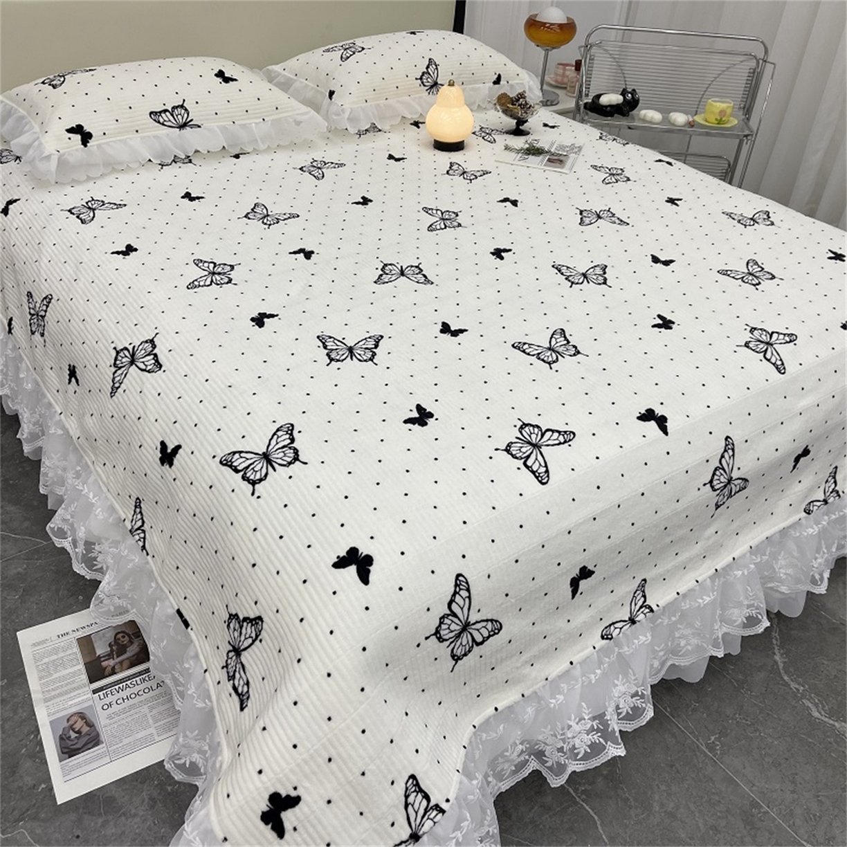 禧瑞谷 2025新款冬季牛奶绒双层蕾丝花边床盖三件套床盖四件套 蝶舞白色