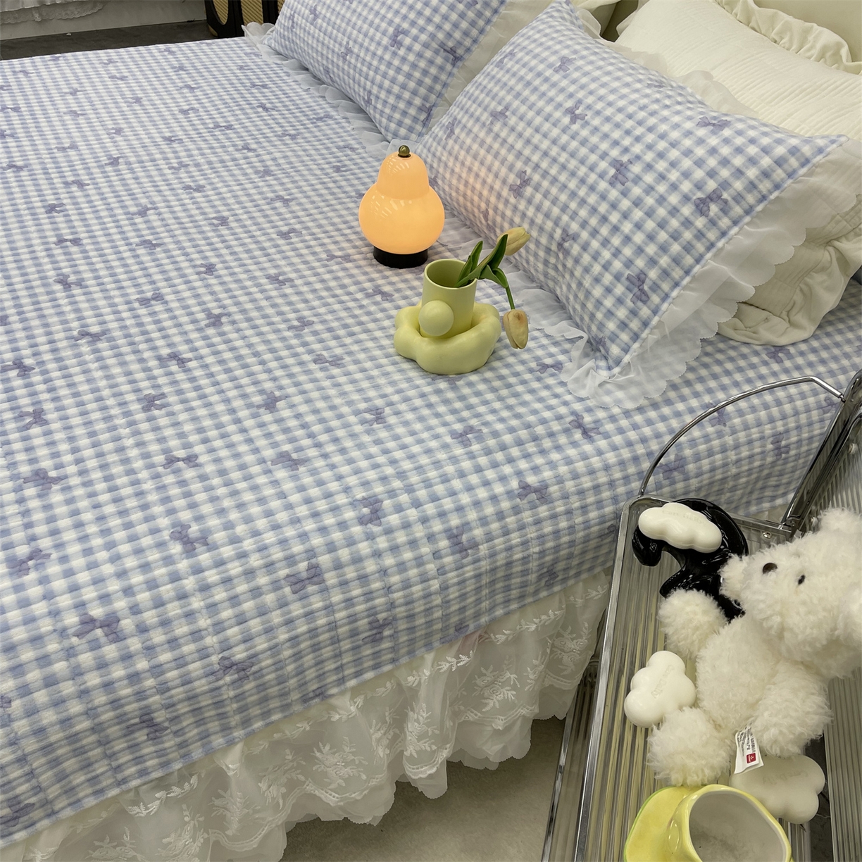 91家纺网 家纺一手货源 找家纺 禧瑞谷 2025新款冬季牛奶绒双层蕾丝花边床盖三件套床盖四件套 洛丽塔蓝