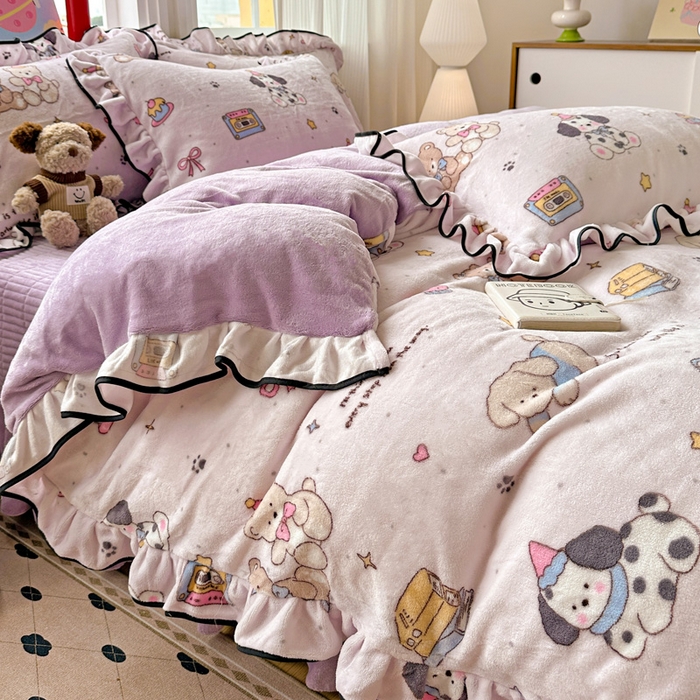 91家纺网 家纺一手货源 找家纺 （总）简一 2025新款牛奶绒花边床盖四件套