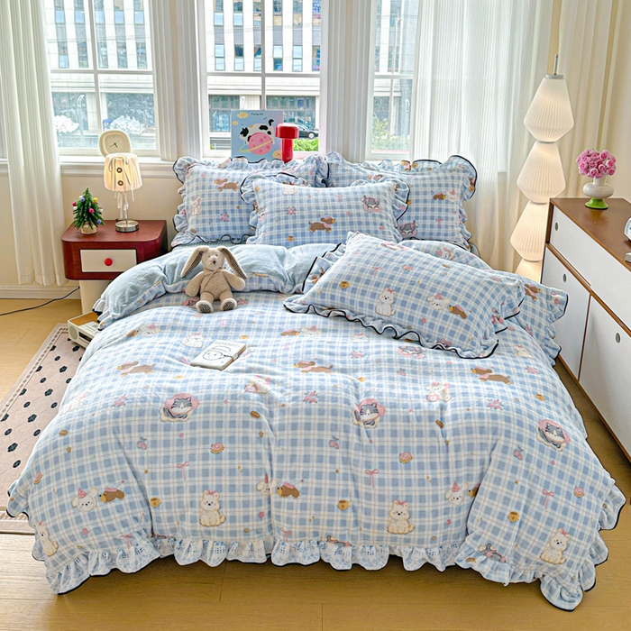 简一 2025新款牛奶绒花边床盖四件套 萌宠之家