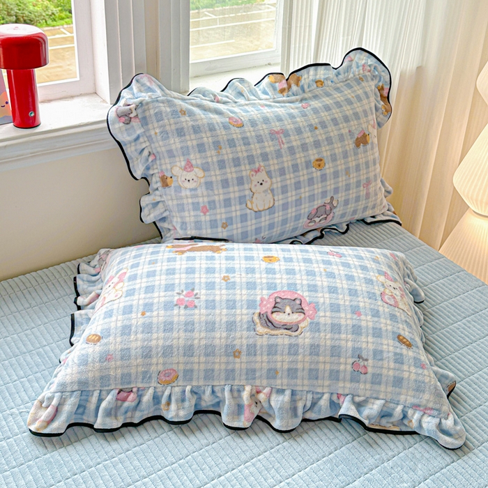 91家纺网 家纺一手货源 找家纺 简一 2025新款牛奶绒花边床盖四件套 萌宠之家