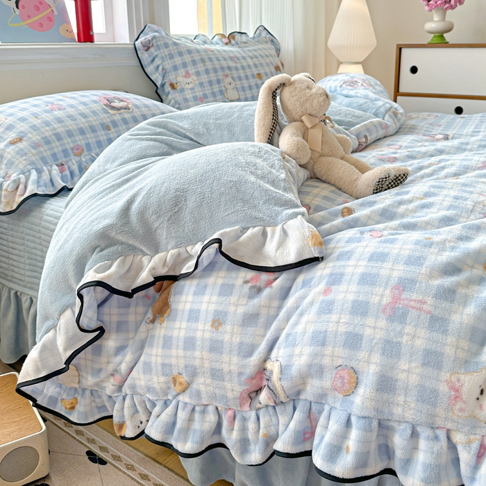 91家纺网 家纺一手货源 找家纺 简一 2025新款牛奶绒花边床盖四件套 萌宠之家