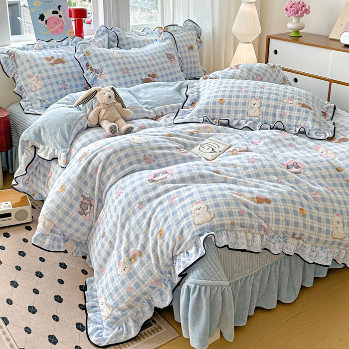 91家纺网 家纺一手货源 找家纺 简一 2025新款牛奶绒花边床盖四件套 萌宠之家