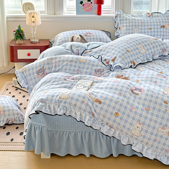 91家纺网 家纺一手货源 找家纺 简一 2025新款牛奶绒花边床盖四件套 萌宠之家