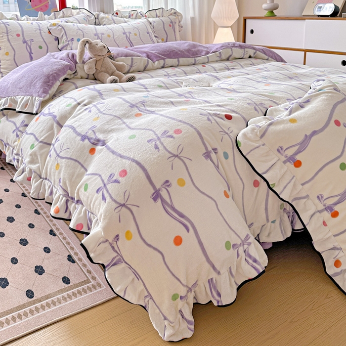 91家纺网 家纺一手货源 找家纺 简一 2025新款牛奶绒花边床盖四件套 梦幻蝴蝶结