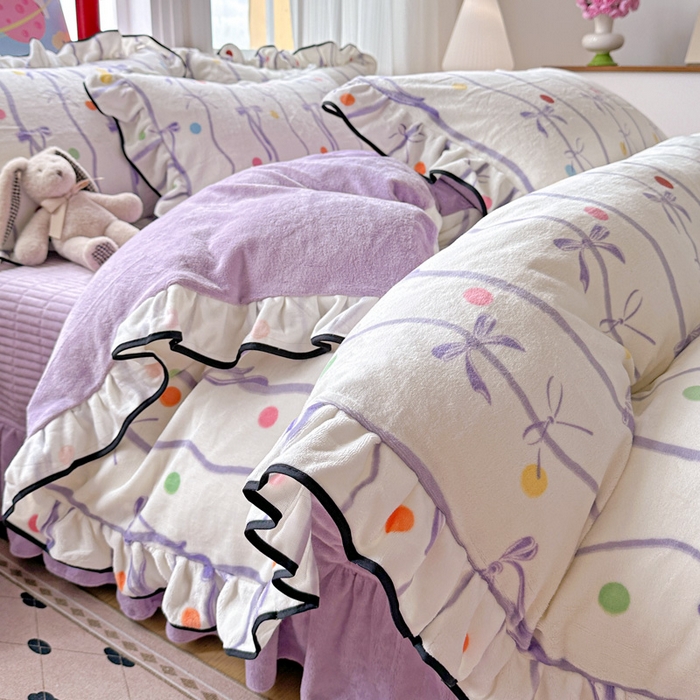 91家纺网 家纺一手货源 找家纺 简一 2025新款牛奶绒花边床盖四件套 梦幻蝴蝶结