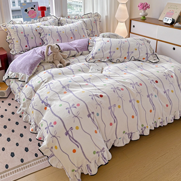 91家纺网 家纺一手货源 找家纺 简一 2025新款牛奶绒花边床盖四件套 梦幻蝴蝶结