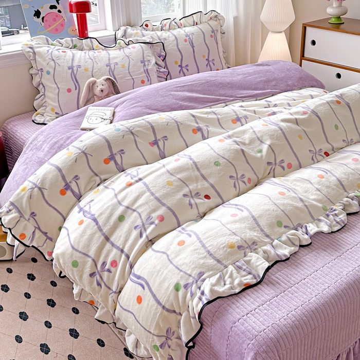 91家纺网 家纺一手货源 找家纺 简一 2025新款牛奶绒花边床盖四件套 梦幻蝴蝶结