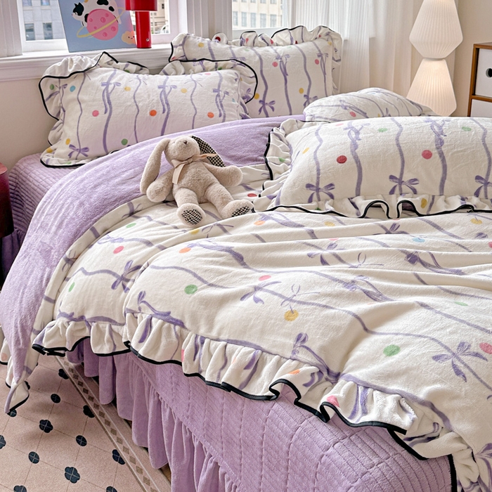 91家纺网 家纺一手货源 找家纺 简一 2025新款牛奶绒花边床盖四件套 梦幻蝴蝶结