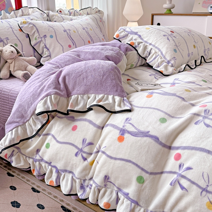 91家纺网 家纺一手货源 找家纺 简一 2025新款牛奶绒花边床盖四件套 梦幻蝴蝶结