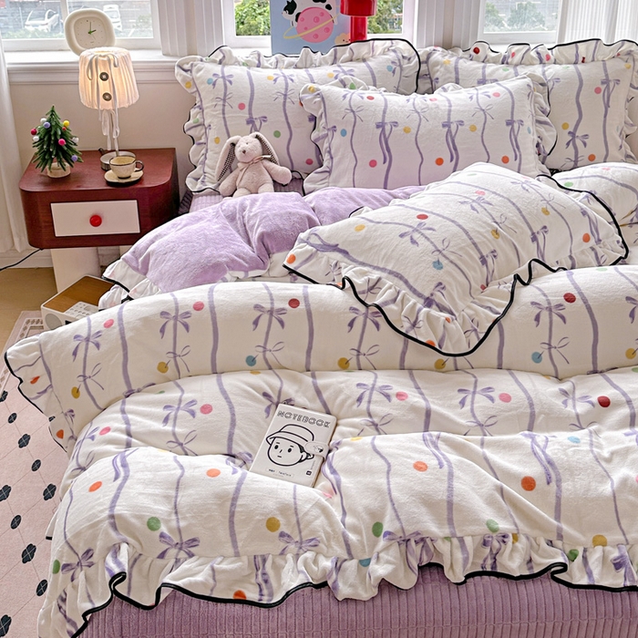 91家纺网 家纺一手货源 找家纺 简一 2025新款牛奶绒花边床盖四件套 梦幻蝴蝶结