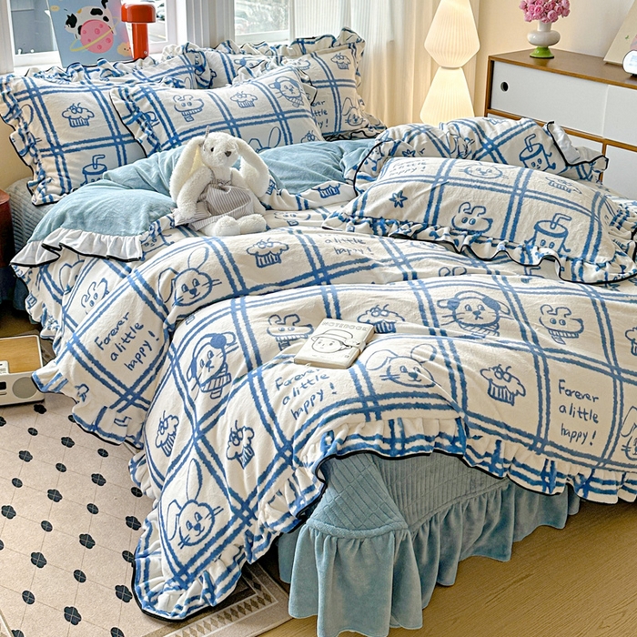 91家纺网 家纺一手货源 找家纺 简一 2025新款牛奶绒花边床盖四件套 派队乐园