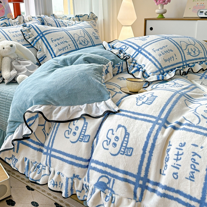 91家纺网 家纺一手货源 找家纺 简一 2025新款牛奶绒花边床盖四件套 派队乐园