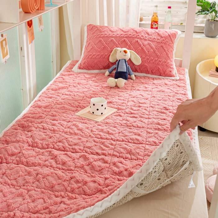 91家纺网 家纺一手货源 找家纺 （总）优选 2025新款上下铺塔芙绒床垫