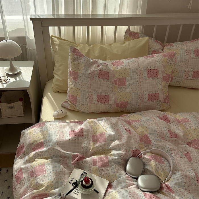 91家纺网 家纺一手货源 找家纺 尺素 2025新款纯棉卡通ins风四件套可爱少女风全棉被套纯色1.8床笠加大床单学生1.2三件套 格调粉--奶黄