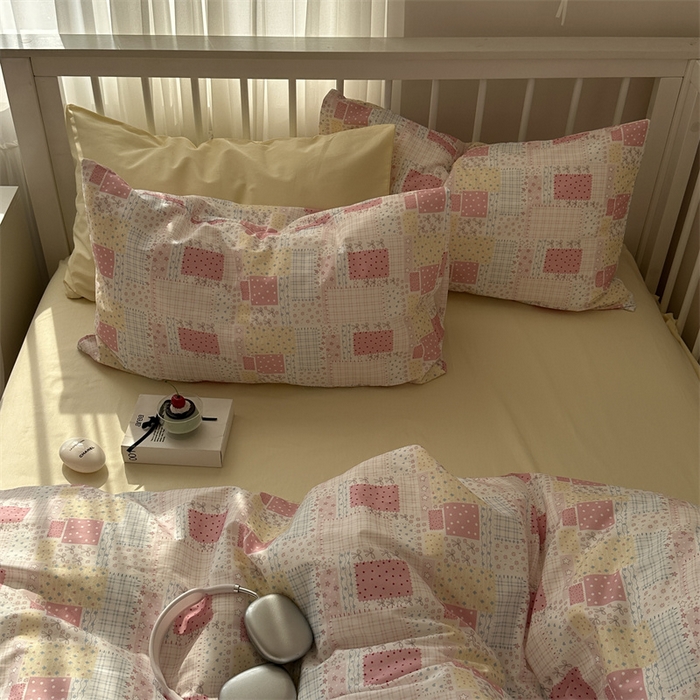 91家纺网 家纺一手货源 找家纺 尺素 2025新款纯棉卡通ins风四件套可爱少女风全棉被套纯色1.8床笠加大床单学生1.2三件套 格调粉--奶黄