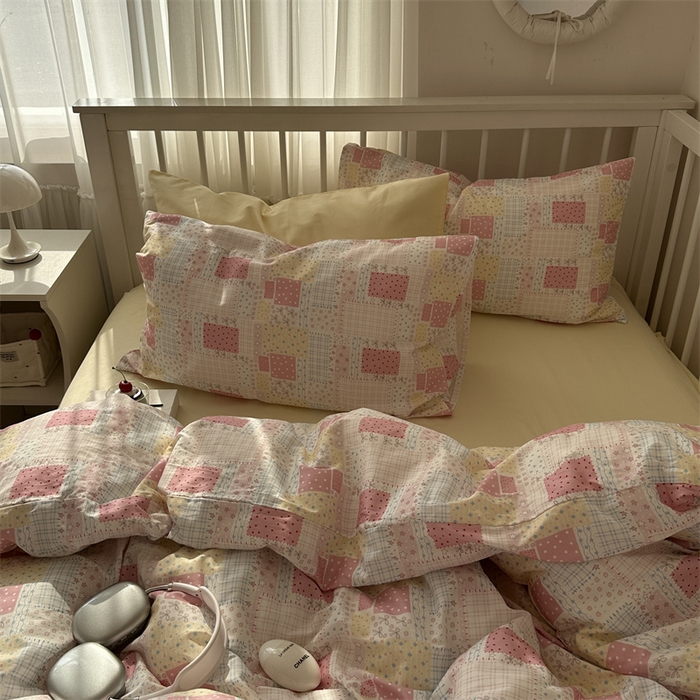 91家纺网 家纺一手货源 找家纺 尺素 2025新款纯棉卡通ins风四件套可爱少女风全棉被套纯色1.8床笠加大床单学生1.2三件套 格调粉--奶黄