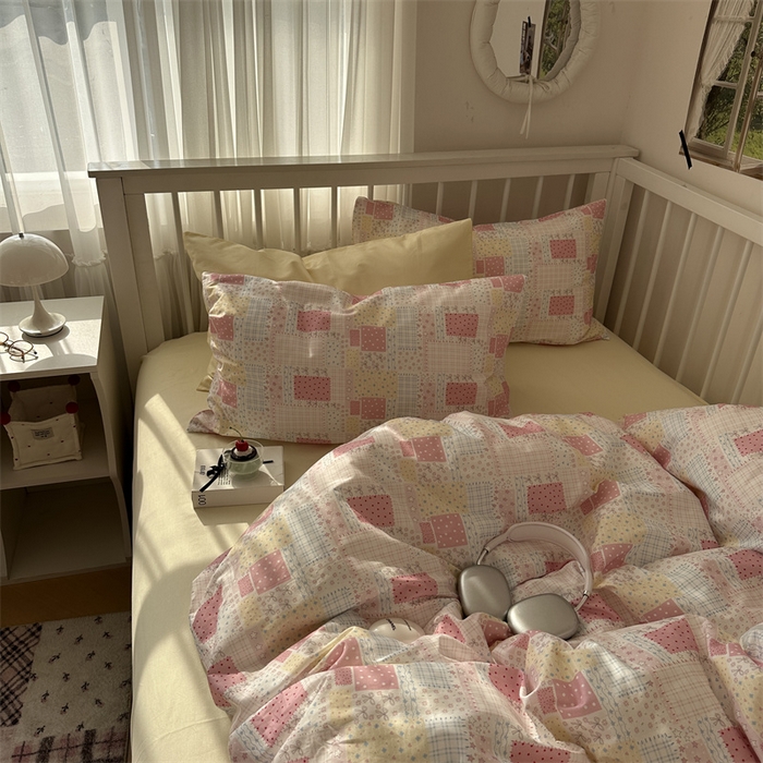 91家纺网 家纺一手货源 找家纺 尺素 2025新款纯棉卡通ins风四件套可爱少女风全棉被套纯色1.8床笠加大床单学生1.2三件套 格调粉--奶黄