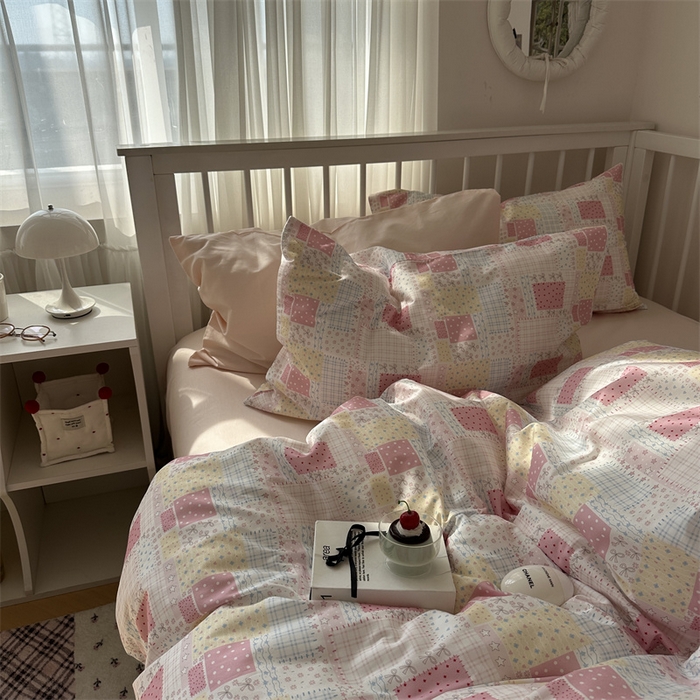 91家纺网 家纺一手货源 找家纺 尺素 2025新款纯棉卡通ins风四件套可爱少女风全棉被套纯色1.8床笠加大床单学生1.2三件套 格调粉--桃粉