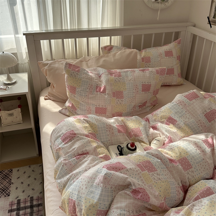 91家纺网 家纺一手货源 找家纺 尺素 2025新款纯棉卡通ins风四件套可爱少女风全棉被套纯色1.8床笠加大床单学生1.2三件套 格调粉--桃粉