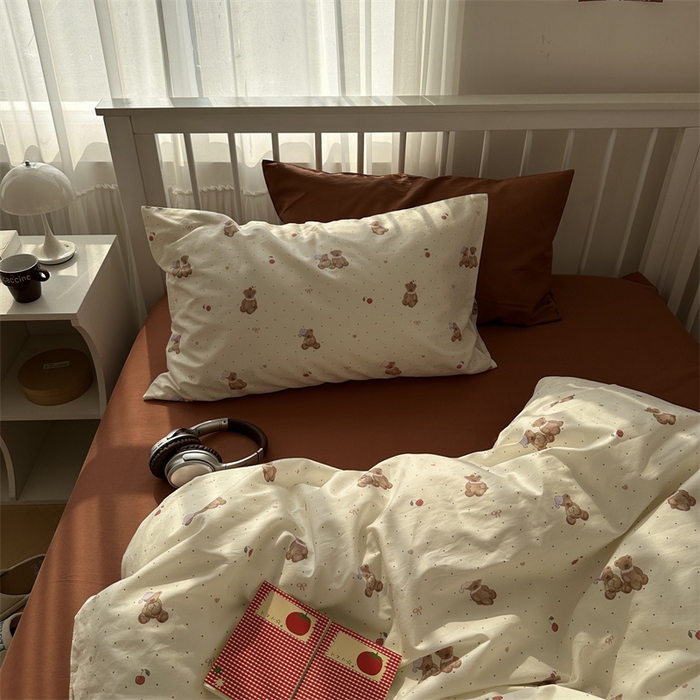 91家纺网 家纺一手货源 找家纺 尺素 2025新款纯棉卡通ins风四件套可爱少女风全棉被套纯色1.8床笠加大床单学生1.2三件套 小熊软糖--焦糖