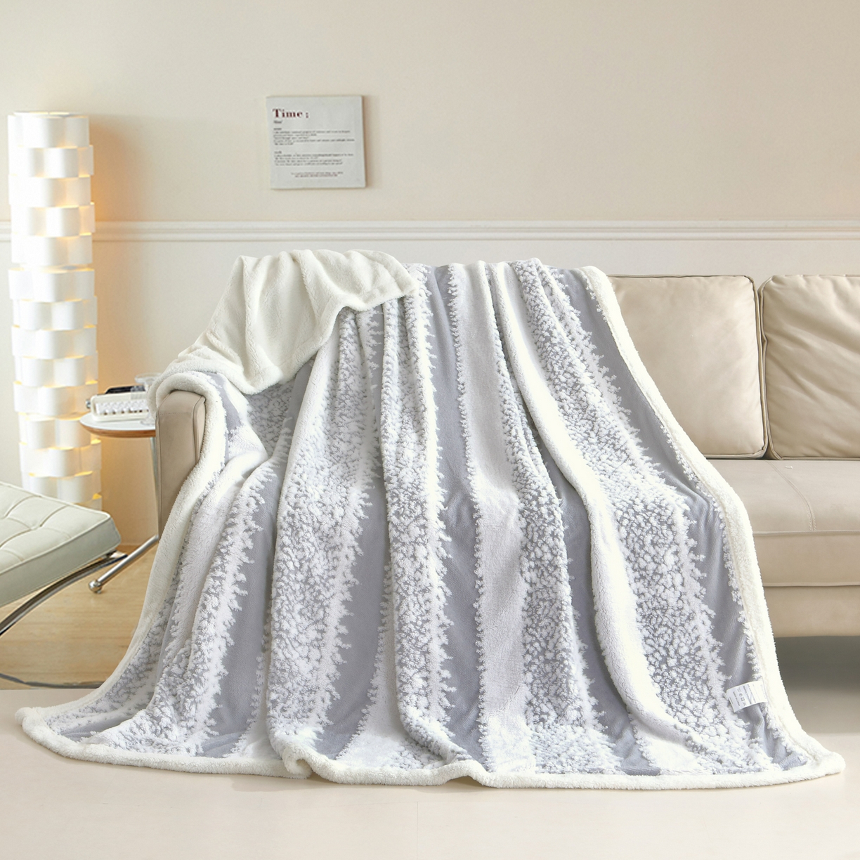 91家纺网 家纺一手货源 找家纺 （总）巴木赫 2024新款舒棉绒点点塔芙绒双层配色羊羔绒沙发盖毯