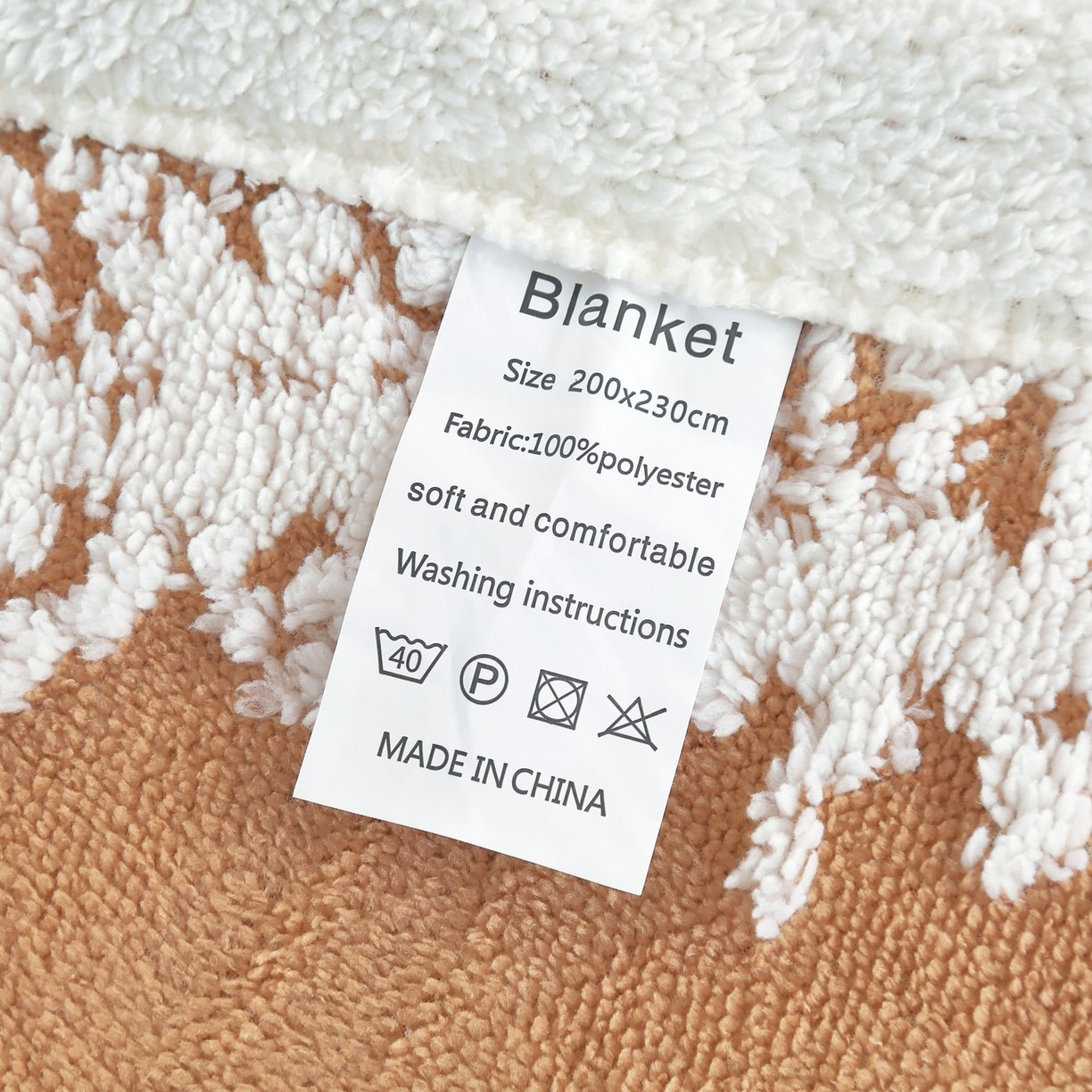 91家纺网 家纺一手货源 找家纺 巴木赫 2025新款渐变色阳离子双层羊羔绒毯子毛毯 渐变驼色