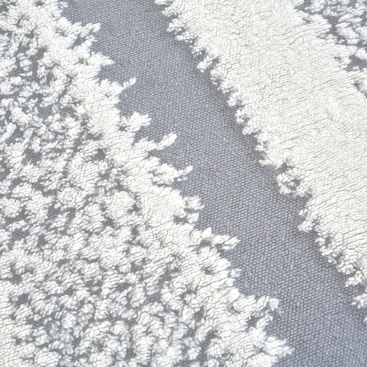 91家纺网 家纺一手货源 找家纺 巴木赫 2025新款渐变色阳离子双层羊羔绒毯子毛毯 渐变银灰