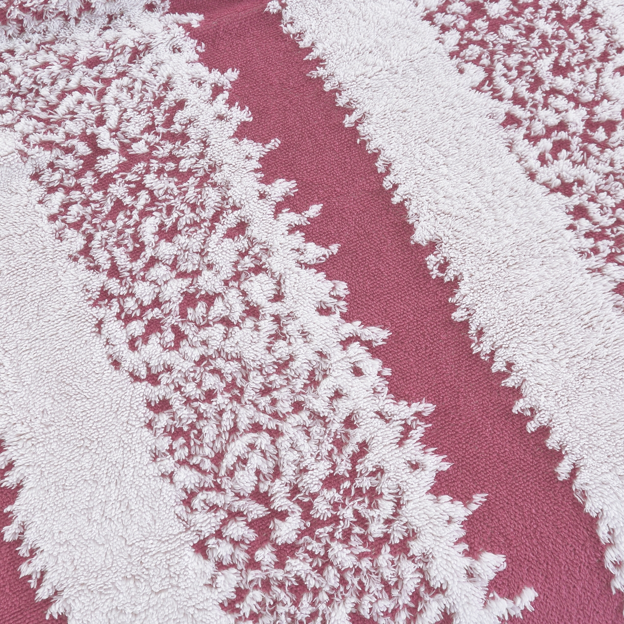 91家纺网 家纺一手货源 找家纺 巴木赫 2025新款渐变色阳离子双层羊羔绒毯子毛毯 渐变紫色