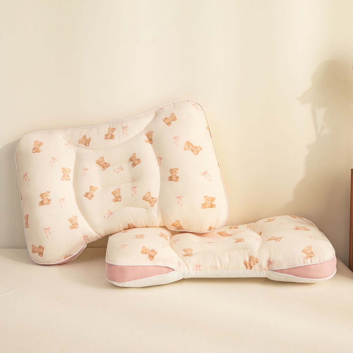 91家纺网 家纺一手货源 找家纺 贵夫人 2025新款卡通纯棉分区护脊枕枕头枕芯 小熊甜心40*60一对