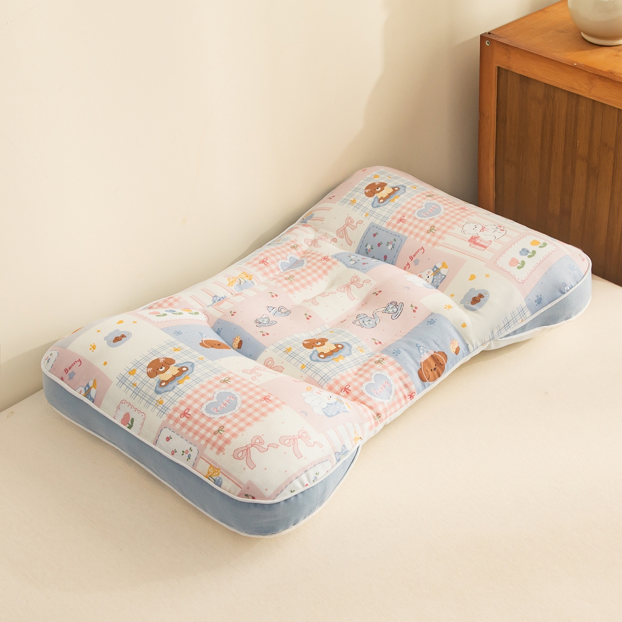 91家纺网 家纺一手货源 找家纺 贵夫人 2025新款卡通纯棉分区护脊枕枕头枕芯 萌宠格子铺40*60-一对