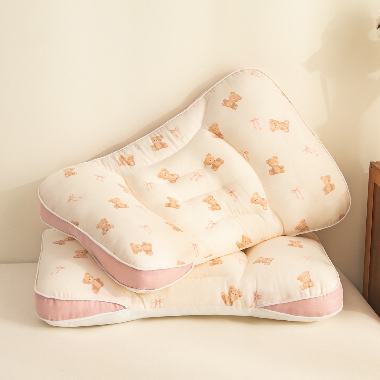 91家纺网 家纺一手货源 找家纺 贵夫人 2025新款卡通纯棉分区护脊枕枕头枕芯 小熊甜心30*50一对