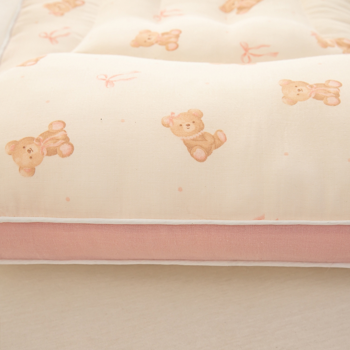 91家纺网 家纺一手货源 找家纺 贵夫人 2025新款卡通纯棉分区护脊枕枕头枕芯 小熊甜心40*60一只